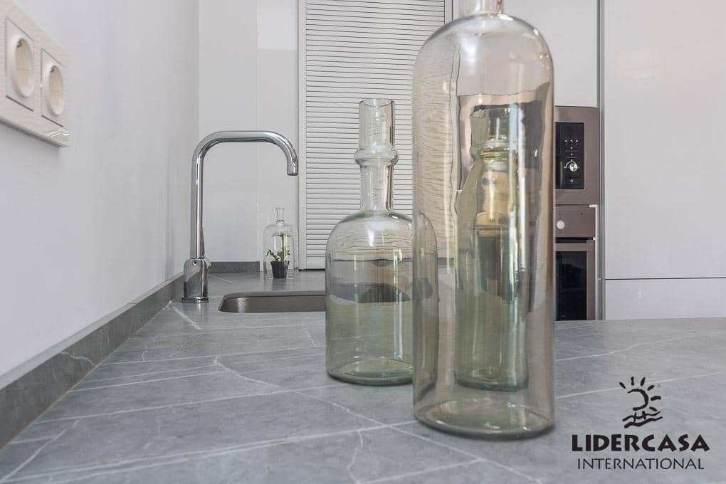 3 sypialnia Mieszkanie na sprzedaż w Torrevieja z basenem - 294 900 € (Ref: 9473251)