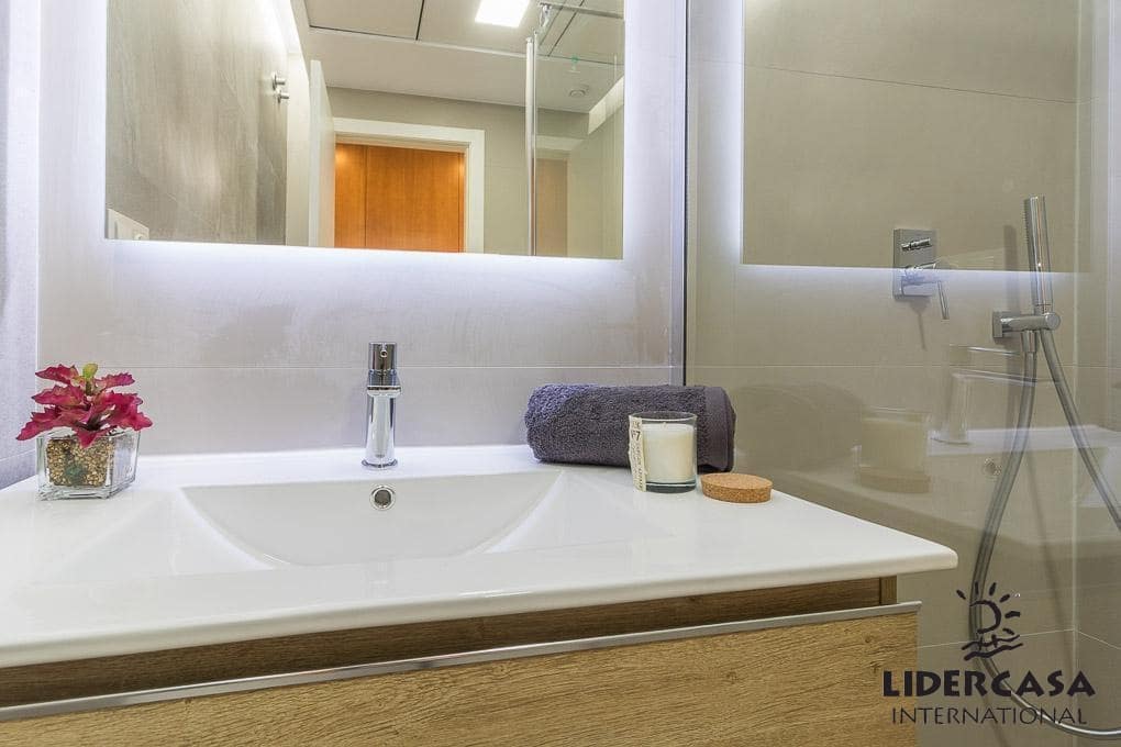 3 sypialnia Mieszkanie na sprzedaż w Torrevieja z basenem - 294 900 € (Ref: 9473251)