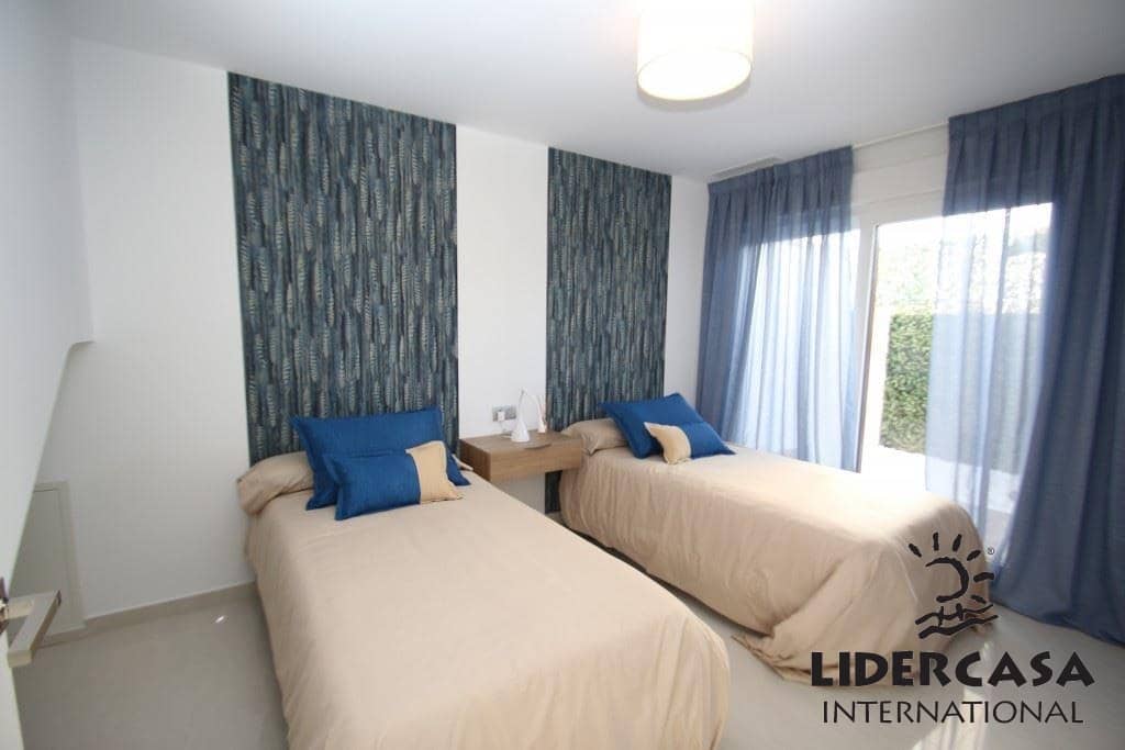 3 quarto Moradia para venda em Playa Honda com piscina garagem - 595 000 € (Ref: 9473253)