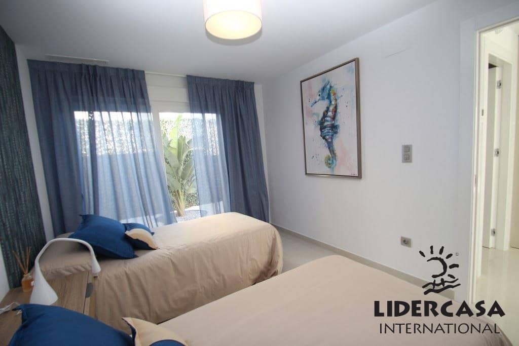 3 quarto Moradia para venda em Playa Honda com piscina garagem - 595 000 € (Ref: 9473253)