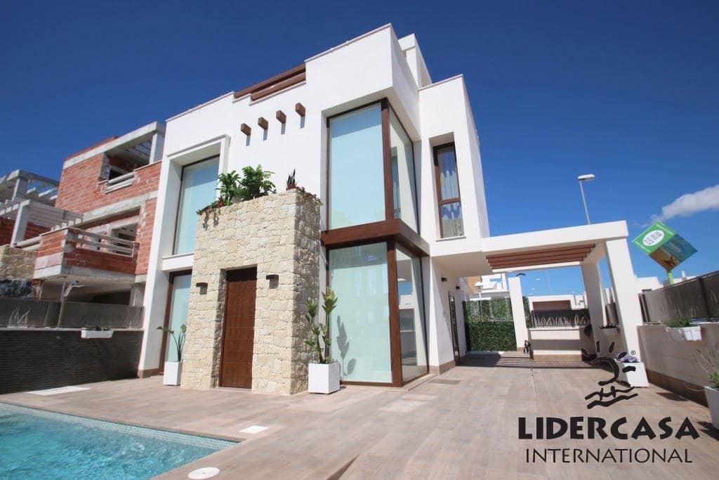 3 quarto Moradia para venda em Playa Honda com piscina garagem - 595 000 € (Ref: 9473253)