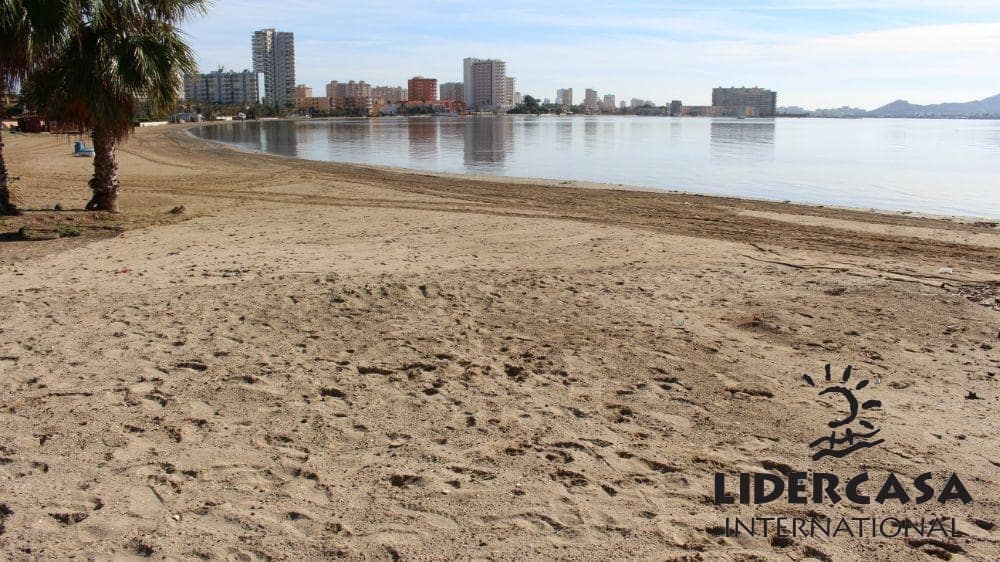 3 quarto Moradia para venda em Playa Honda com piscina garagem - 595 000 € (Ref: 9473253)