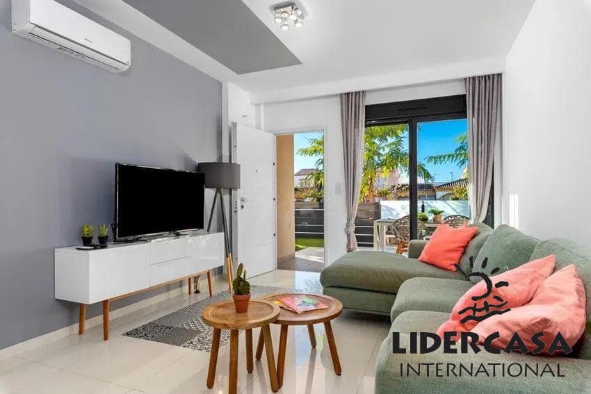 Apartamento para venda em Torre de la Horadada com piscina - 249 000 € (Ref: 9473257)