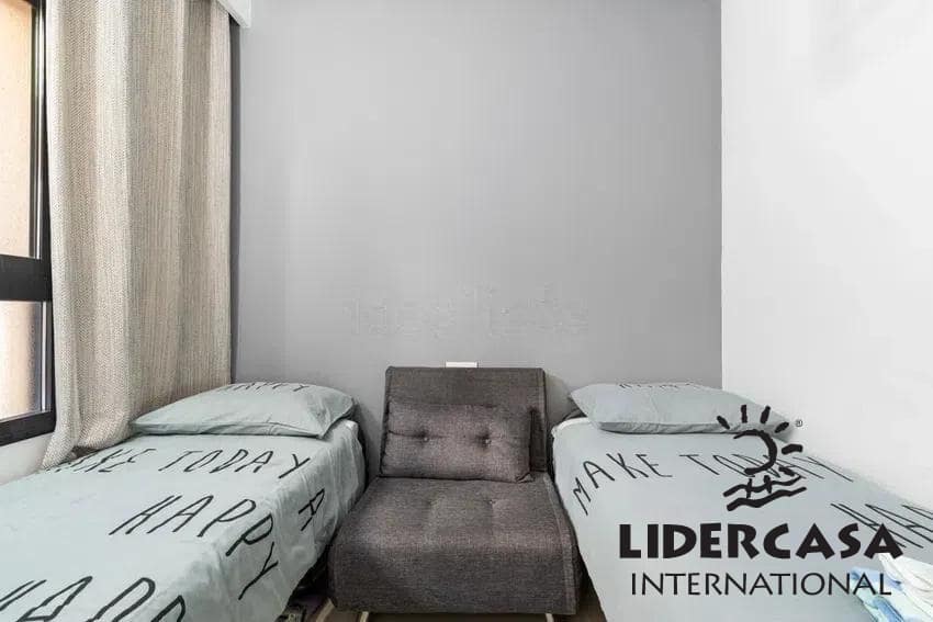 Apartamento para venda em Torre de la Horadada com piscina - 249 000 € (Ref: 9473257)