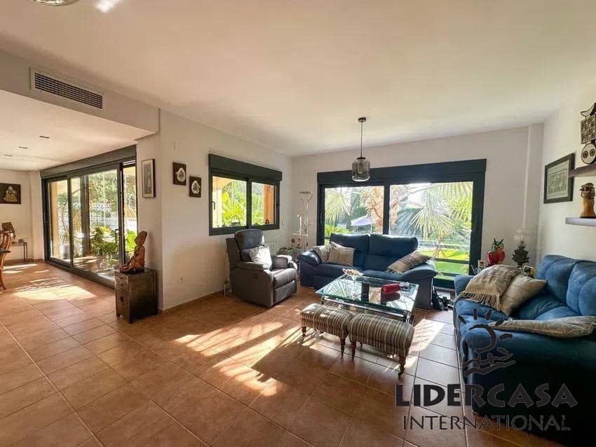 6 quarto Moradia para venda em Churra com piscina garagem - 825 000 € (Ref: 9473268)