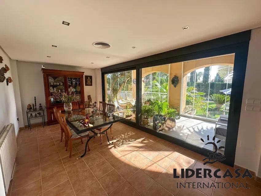 6 quarto Moradia para venda em Churra com piscina garagem - 825 000 € (Ref: 9473268)