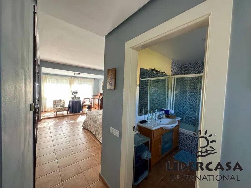 6 quarto Moradia para venda em Churra com piscina garagem - 825 000 € (Ref: 9473268)