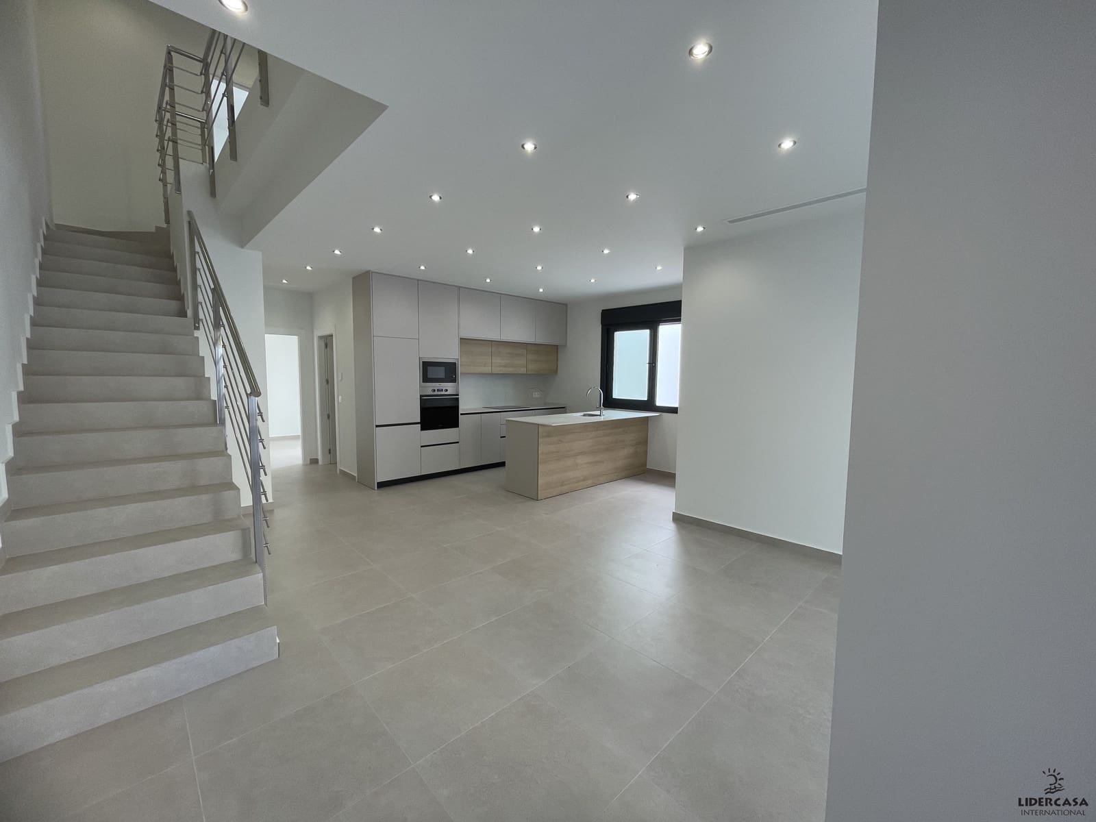 3 soveværelse Rækkehus til salg i Heredades med swimmingpool garage - € 359.900 (Ref: 9534896)