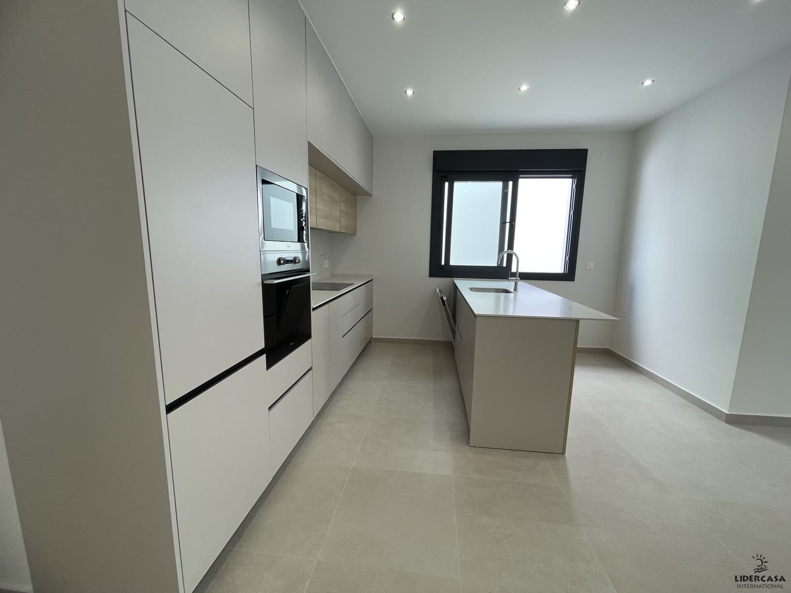 3 soveværelse Rækkehus til salg i Heredades med swimmingpool garage - € 359.900 (Ref: 9534896)