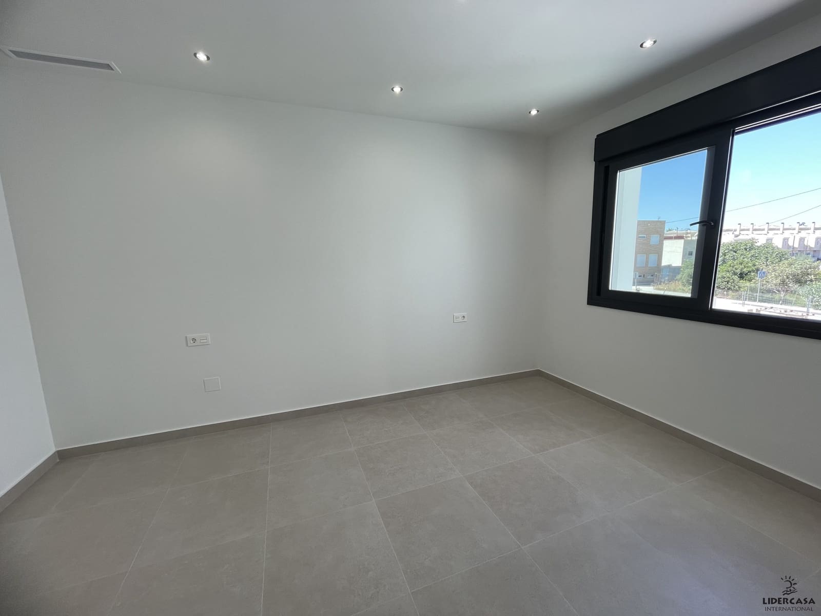 3 soveværelse Rækkehus til salg i Heredades med swimmingpool garage - € 359.900 (Ref: 9534896)