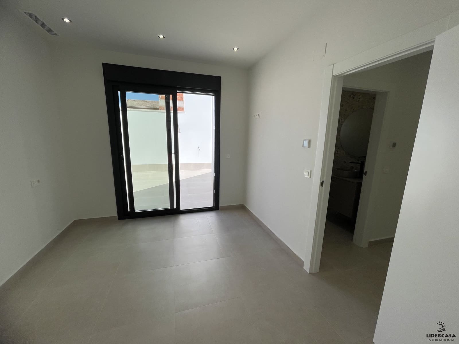 3 soveværelse Rækkehus til salg i Heredades med swimmingpool garage - € 359.900 (Ref: 9534896)