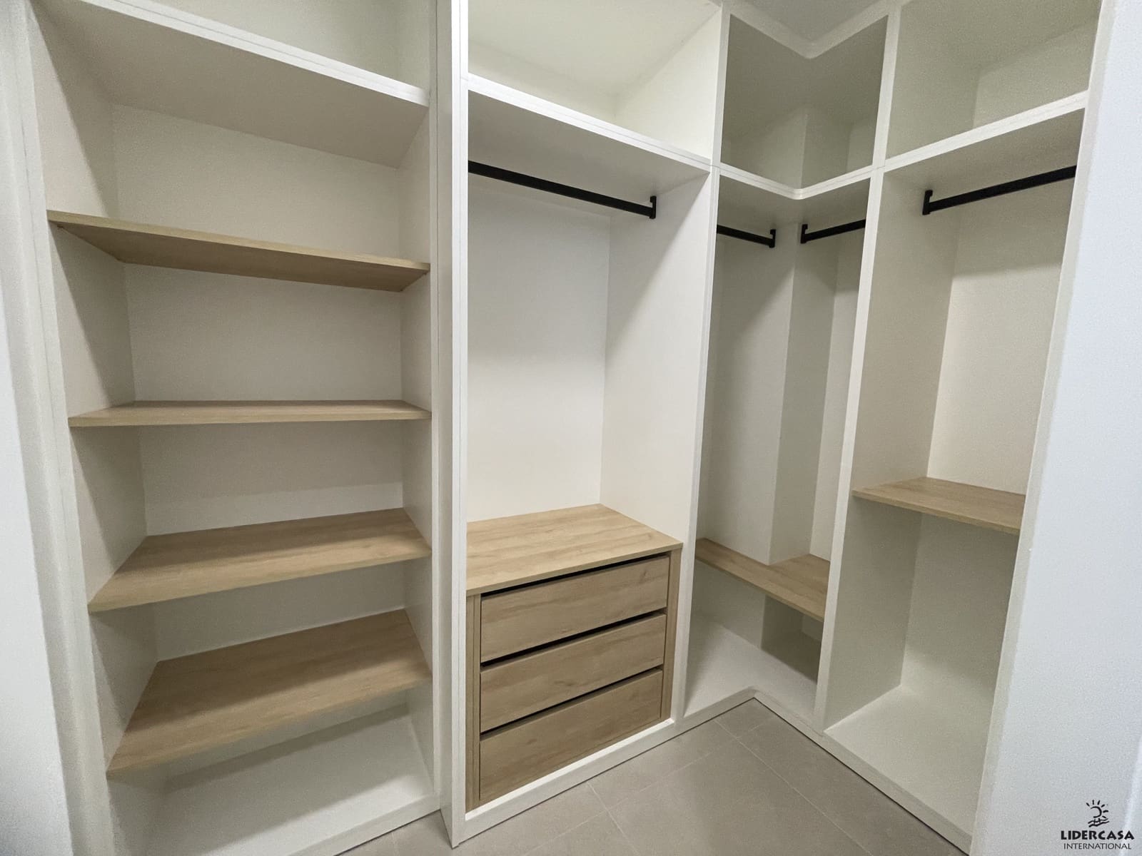 3 soveværelse Rækkehus til salg i Heredades med swimmingpool garage - € 359.900 (Ref: 9534896)