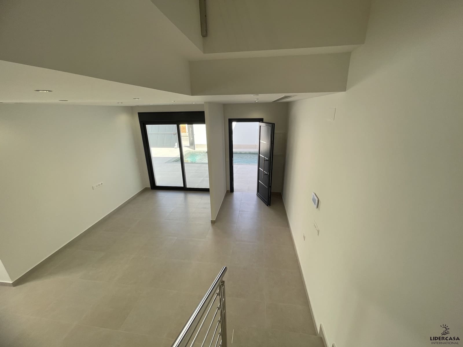 3 soveværelse Rækkehus til salg i Heredades med swimmingpool garage - € 359.900 (Ref: 9534896)