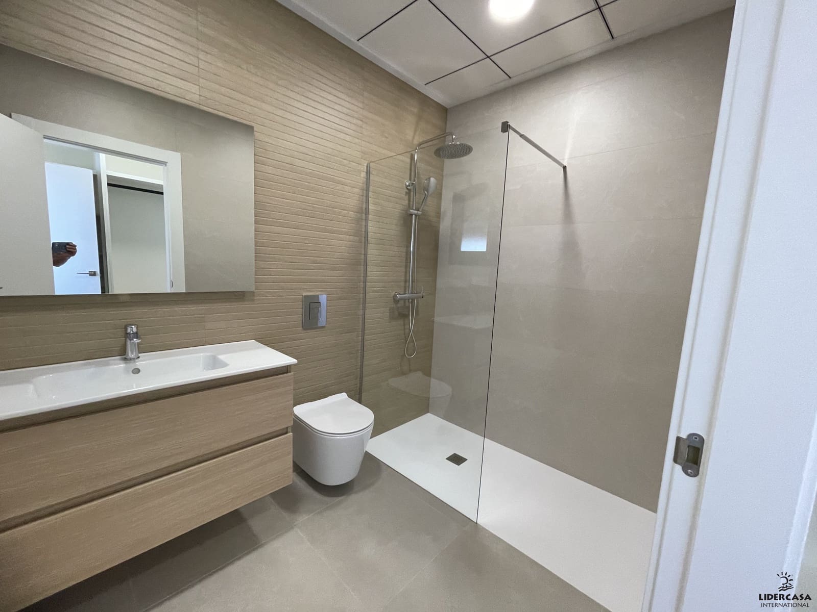 3 soveværelse Rækkehus til salg i Heredades med swimmingpool garage - € 359.900 (Ref: 9534896)