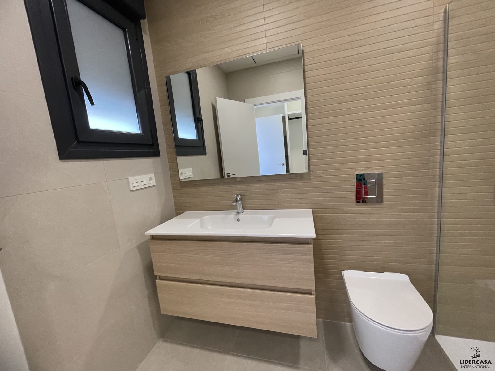 3 soveværelse Rækkehus til salg i Heredades med swimmingpool garage - € 359.900 (Ref: 9534896)