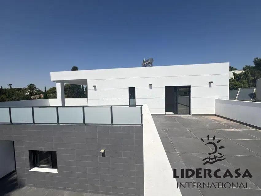 4 quarto Moradia para venda em Dehesa de Campoamor com piscina garagem - 985 000 € (Ref: 9534898)