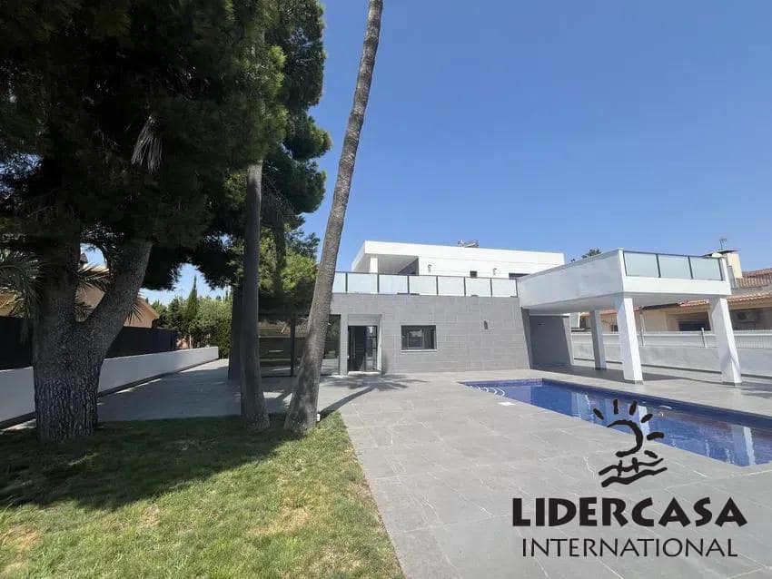 4 quarto Moradia para venda em Dehesa de Campoamor com piscina garagem - 985 000 € (Ref: 9534898)