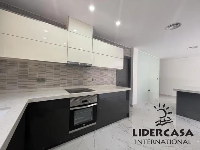 4 quarto Moradia para venda em Dehesa de Campoamor, Orihuela com piscina garagem - 985 000 € (Ref: 9534898)