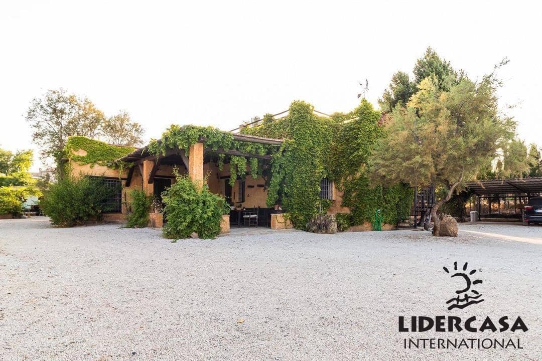 Chalet de 4 habitaciones en Mula en venta con piscina garaje - 435.000 € (Ref: 9534899)