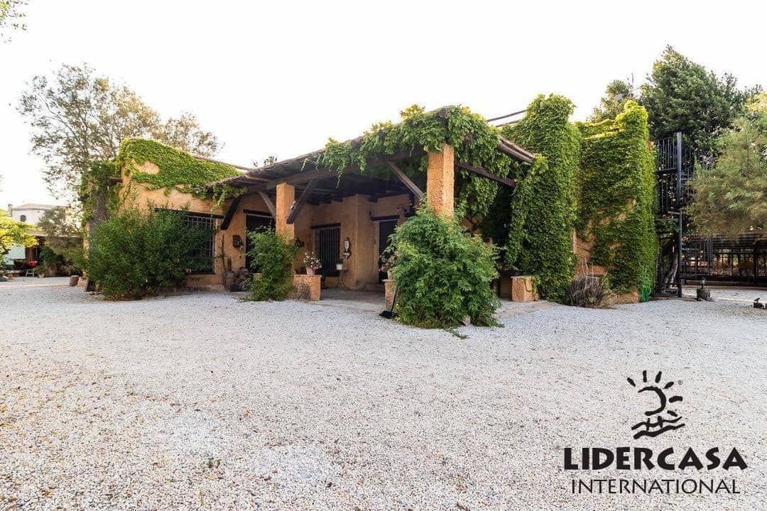 Chalet de 4 habitaciones en Mula en venta con piscina garaje - 435.000 € (Ref: 9534899)