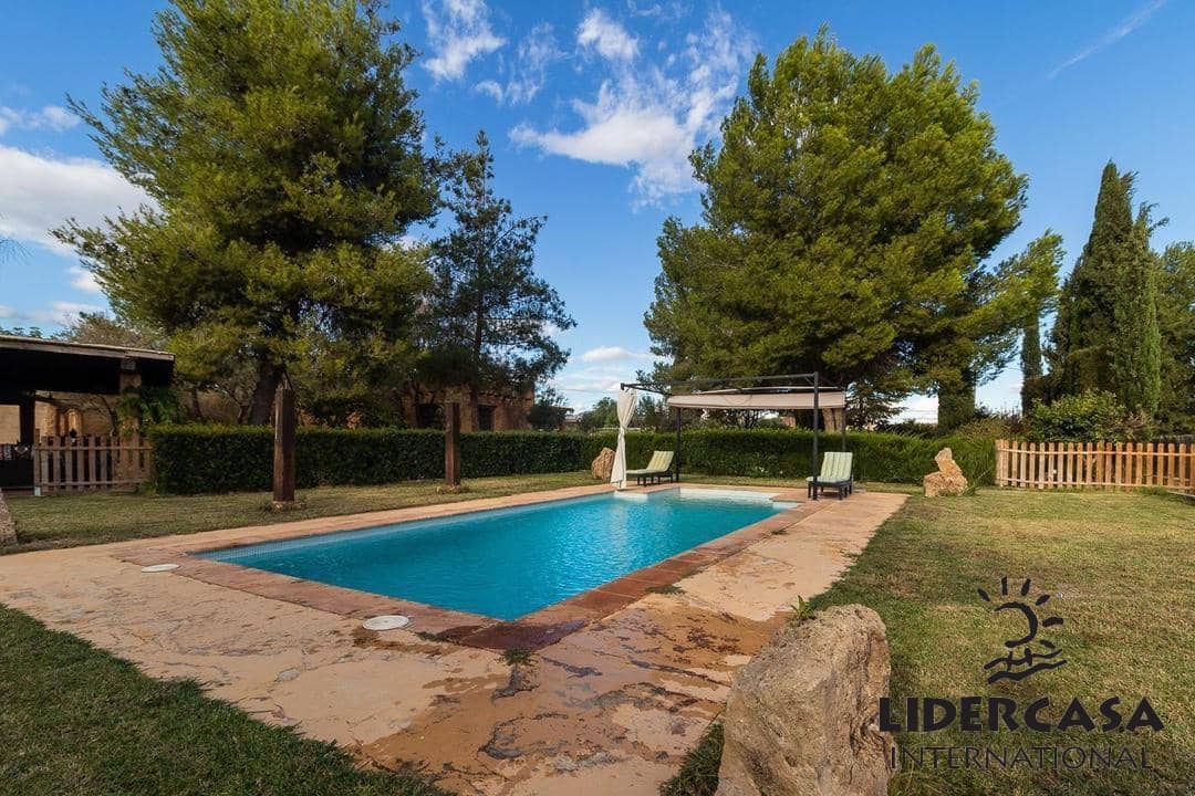 Chalet de 4 habitaciones en Mula en venta con piscina garaje - 435.000 € (Ref: 9534899)