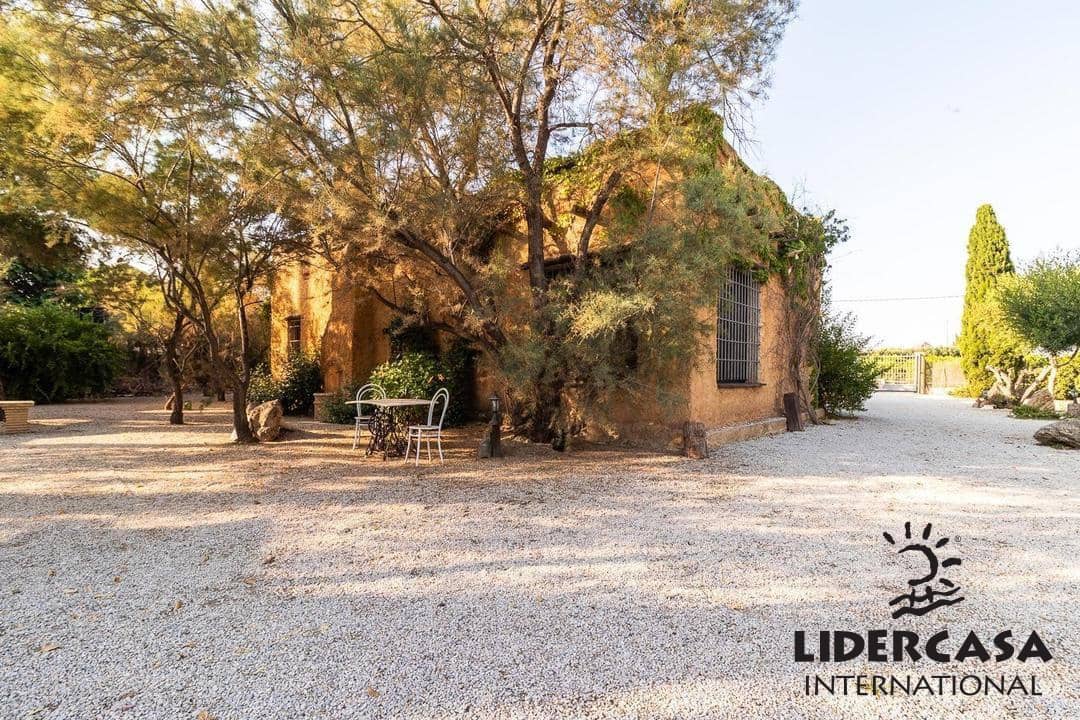 Chalet de 4 habitaciones en Mula en venta con piscina garaje - 435.000 € (Ref: 9534899)