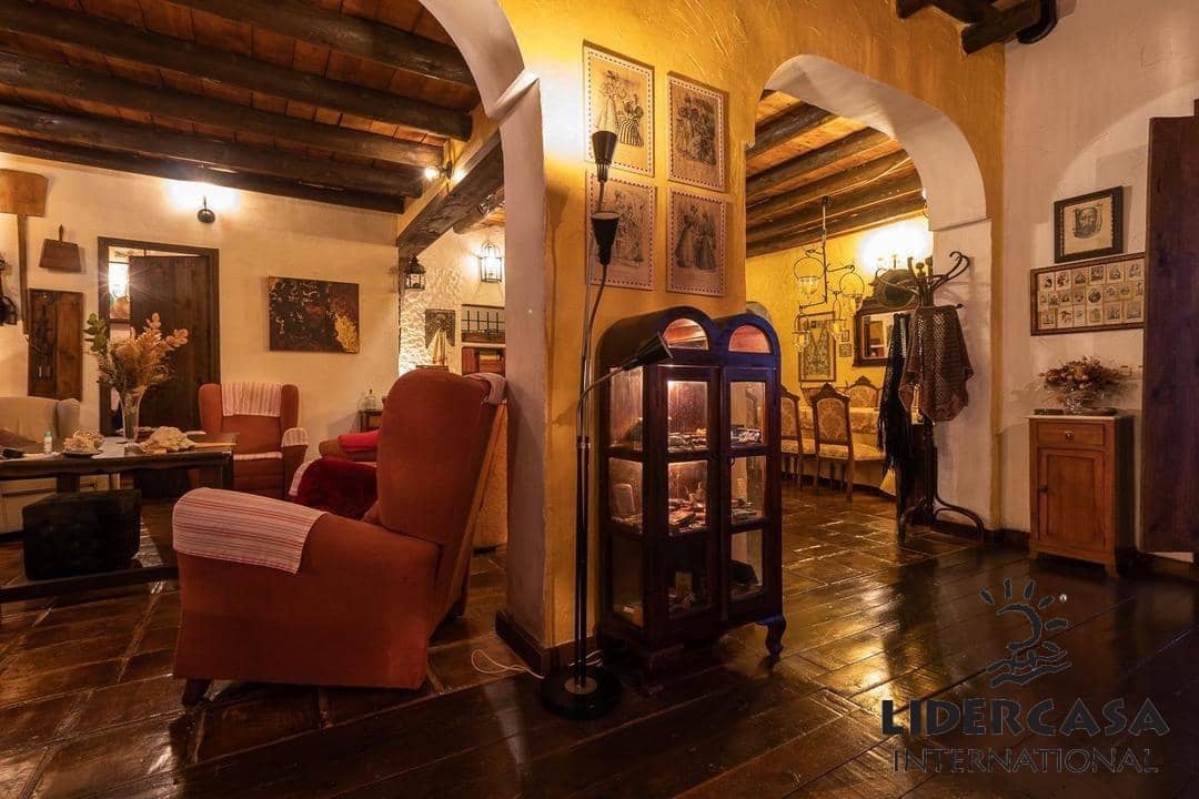 Chalet de 4 habitaciones en Mula en venta con piscina garaje - 435.000 € (Ref: 9534899)