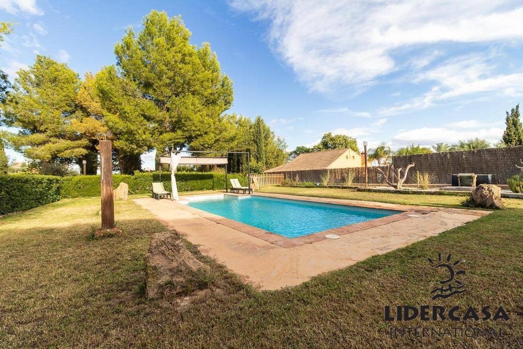 Chalet de 4 habitaciones en Mula en venta con piscina garaje - 435.000 € (Ref: 9534899)