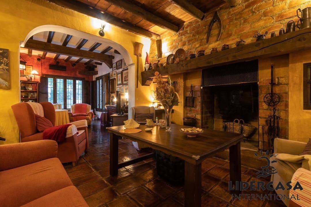 Chalet de 4 habitaciones en Mula en venta con piscina garaje - 435.000 € (Ref: 9534899)