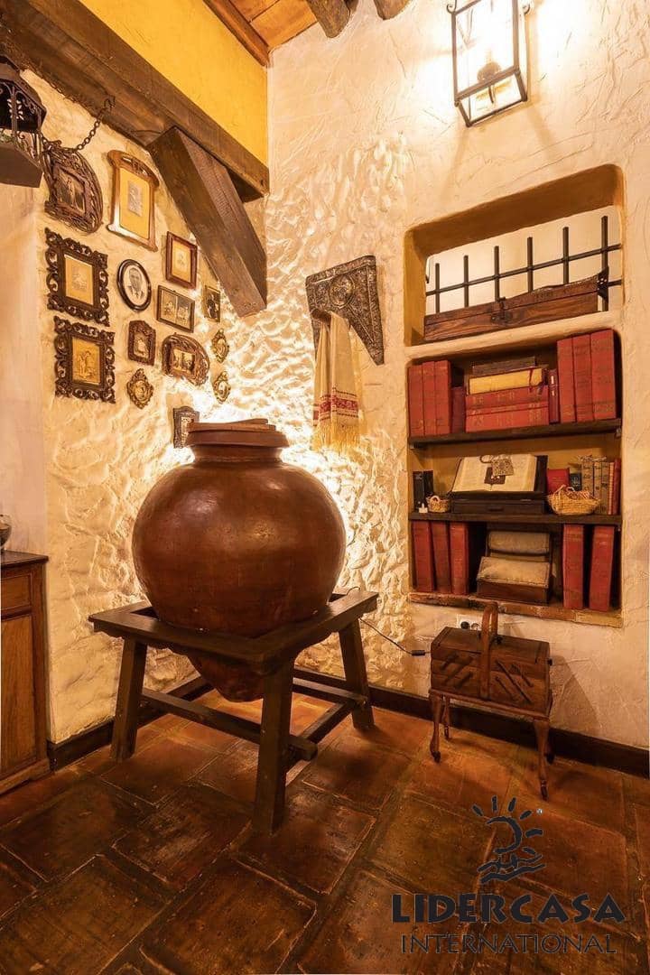 Chalet de 4 habitaciones en Mula en venta con piscina garaje - 435.000 € (Ref: 9534899)