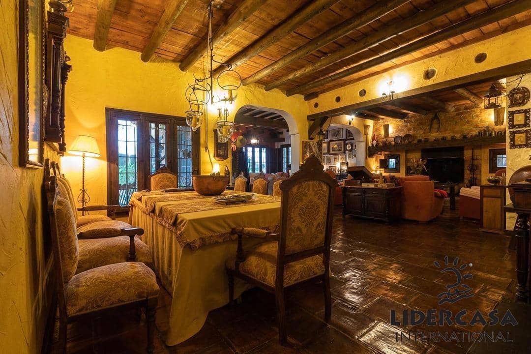 Chalet de 4 habitaciones en Mula en venta con piscina garaje - 435.000 € (Ref: 9534899)