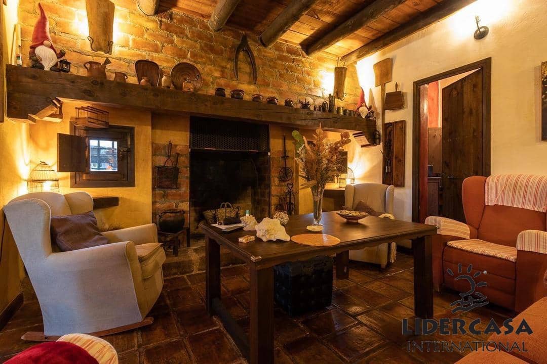 Chalet de 4 habitaciones en Mula en venta con piscina garaje - 435.000 € (Ref: 9534899)