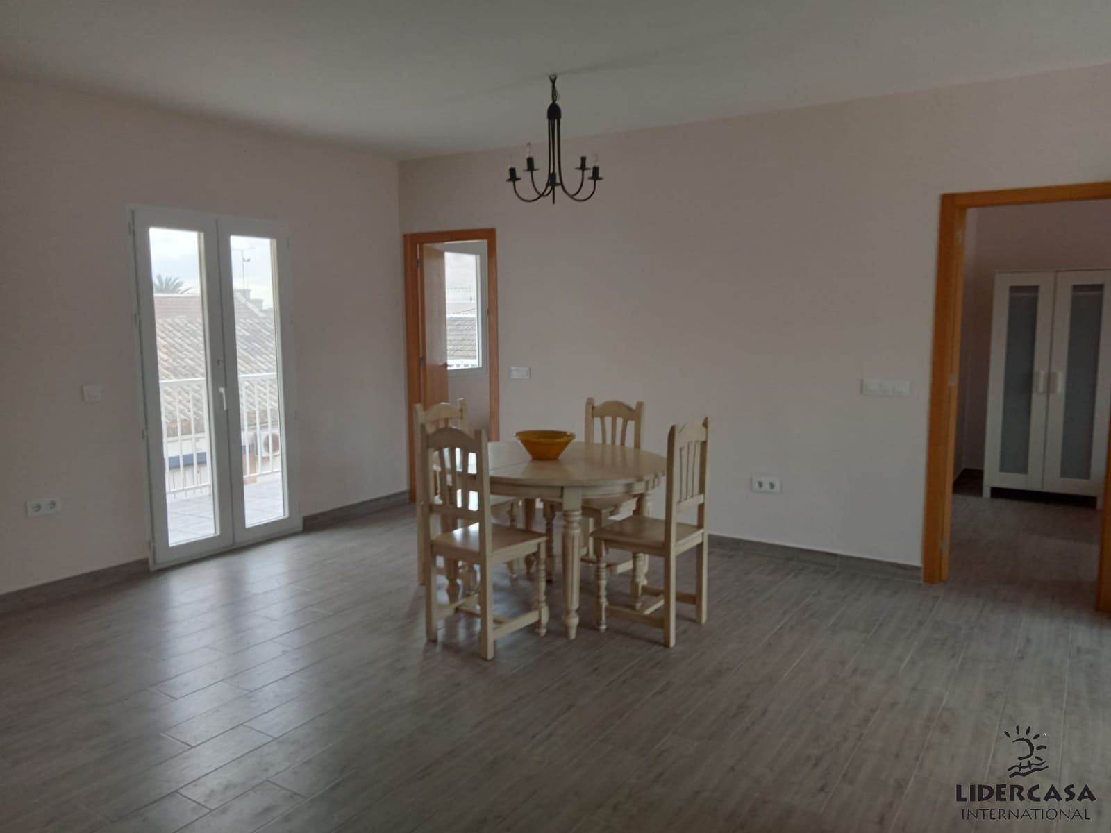 2 bedroom Apartment for sale in Los Alcazares - € 159,900 (Ref: 9534903)