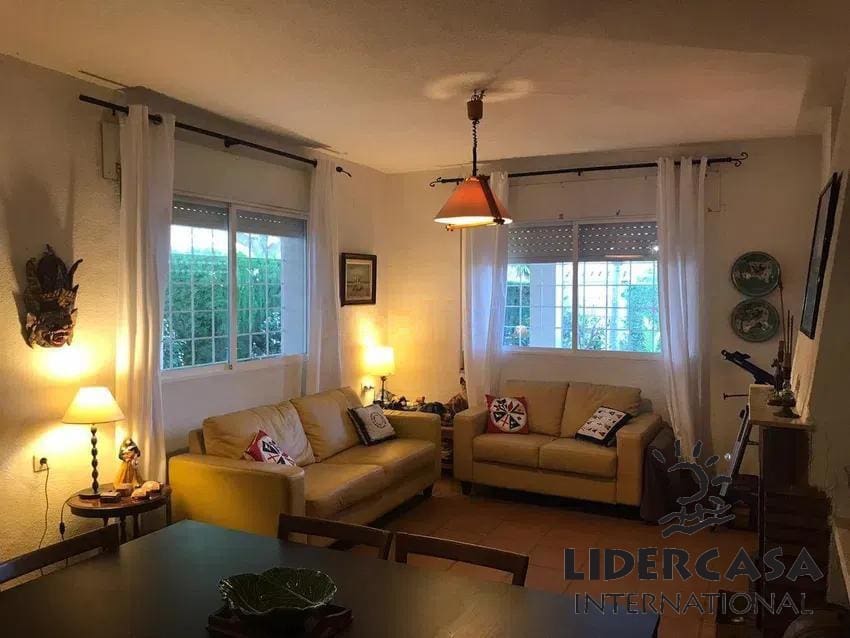 4 slaapkamer Villa te koop in Orihuela met garage - € 475.000 (Ref: 9576894)