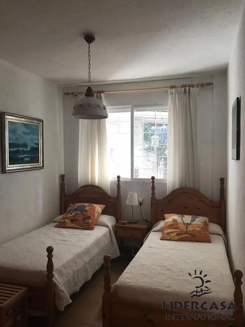 4 slaapkamer Villa te koop in Orihuela met garage - € 475.000 (Ref: 9576894)
