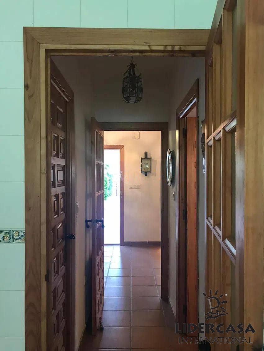 4 slaapkamer Villa te koop in Orihuela met garage - € 475.000 (Ref: 9576894)