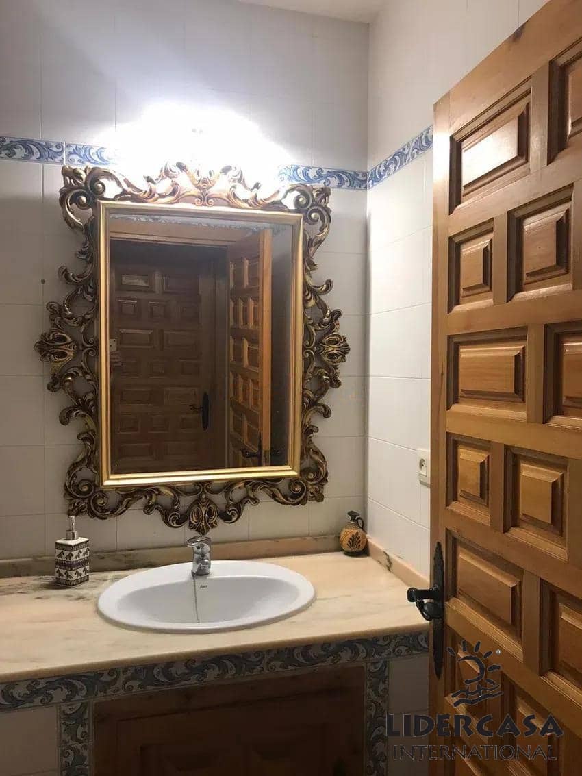 4 slaapkamer Villa te koop in Orihuela met garage - € 475.000 (Ref: 9576894)