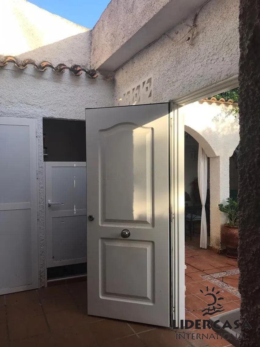 4 slaapkamer Villa te koop in Orihuela met garage - € 475.000 (Ref: 9576894)