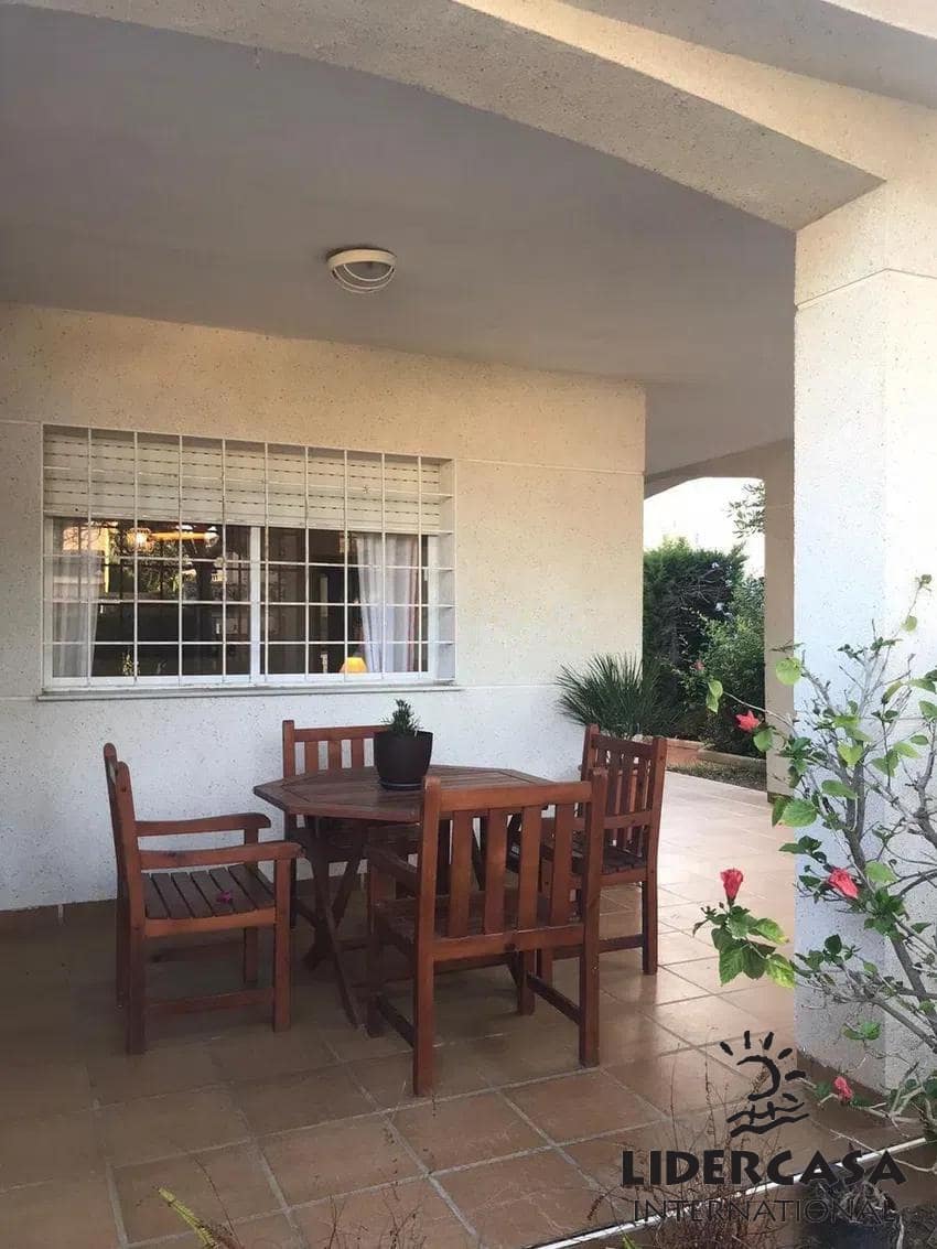 4 slaapkamer Villa te koop in Orihuela met garage - € 475.000 (Ref: 9576894)