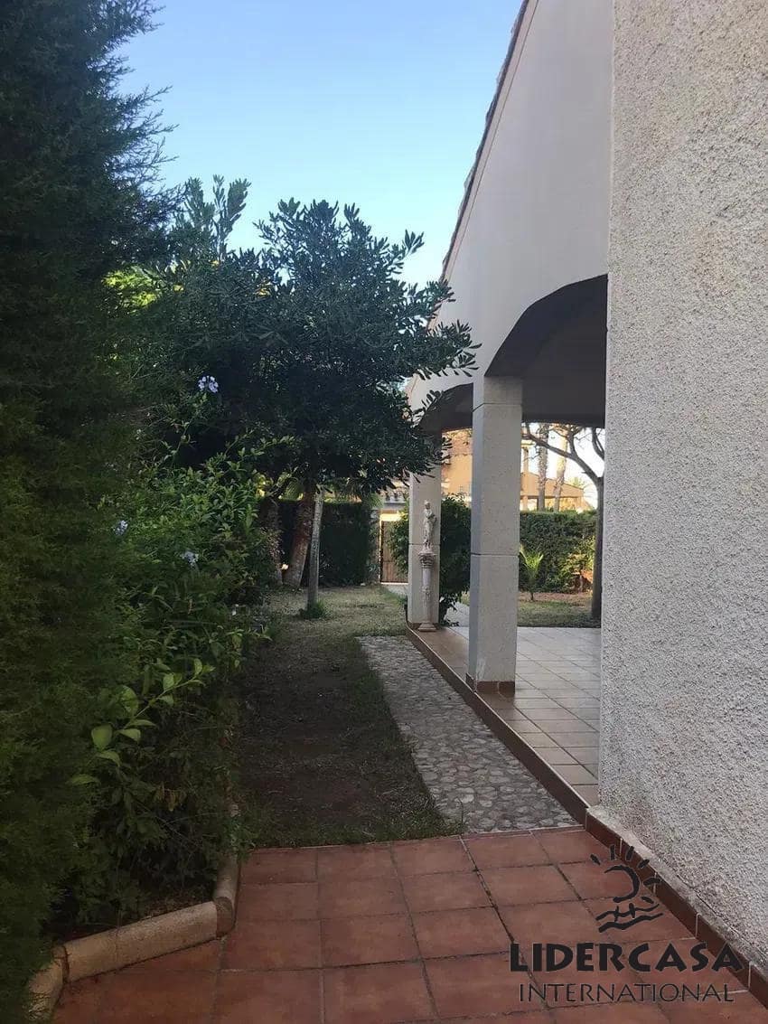 4 slaapkamer Villa te koop in Orihuela met garage - € 475.000 (Ref: 9576894)