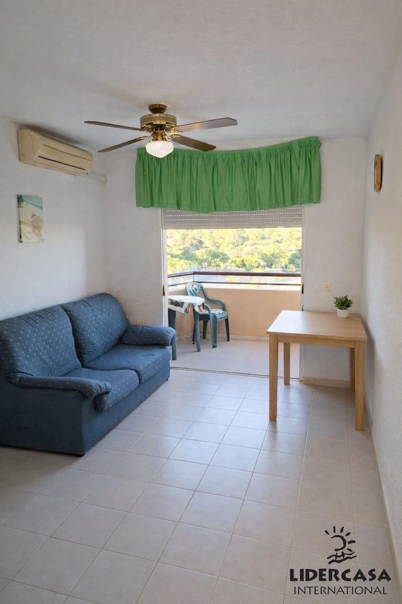 1 quarto Apartamento para venda em Pilar de la Horadada com piscina garagem - 125 000 € (Ref: 9576897)