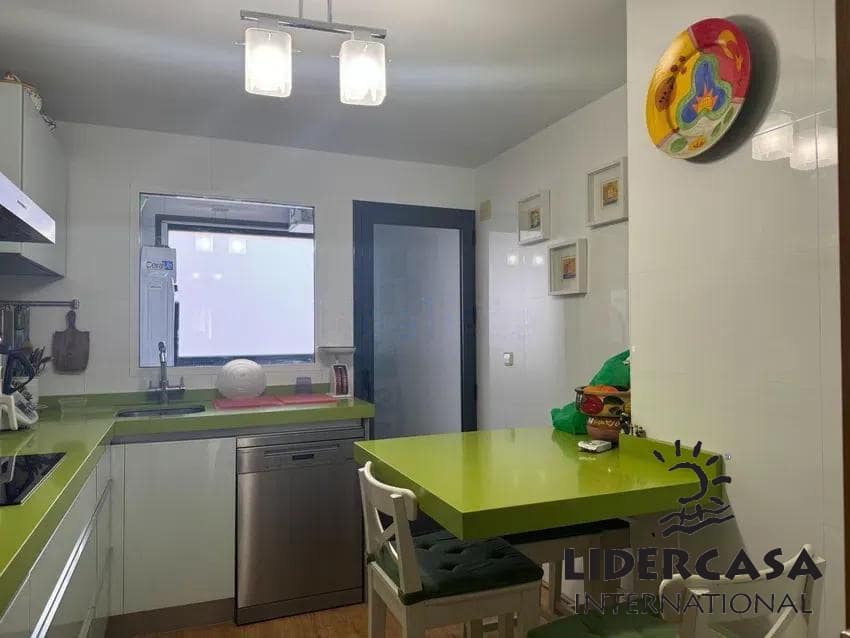 3 slaapkamer Flat te koop in Murcia stad met zwembad garage - € 390.000 (Ref: 9576898)