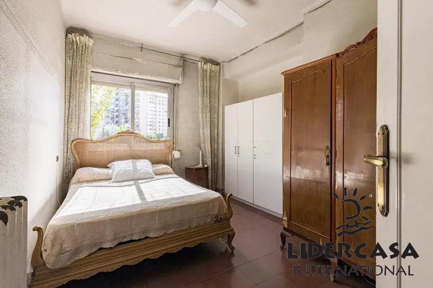 6 slaapkamer Flat te koop in Murcia stad met garage - € 425.000 (Ref: 9576899)