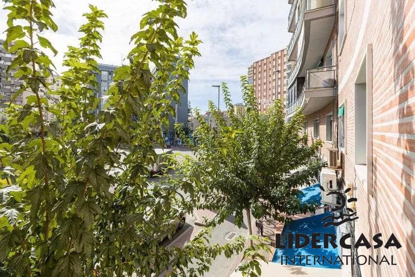 6 slaapkamer Flat te koop in Murcia stad met garage - € 425.000 (Ref: 9576899)