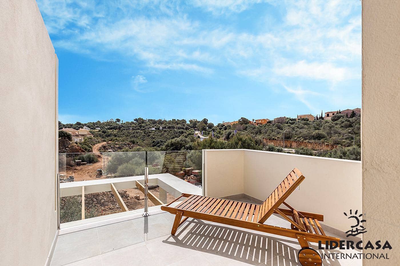 2 makuuhuone Huvila myytävänä paikassa Cala Anguila mukana uima-altaan 
autotalli - 388 000 € (Ref: 9576906)