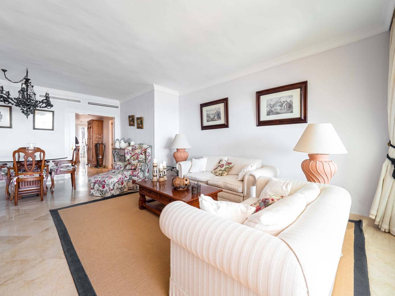 2 bedroom Flat for sale in Marbella with pool garage - € 1,575,000 (Ref: 7468623)