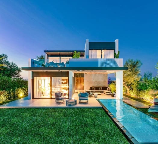 4 soverom Villa til salgs i El Paraiso, Estepona med svømmebasseng garasje - € 1 850 000 (Ref: 8628029)