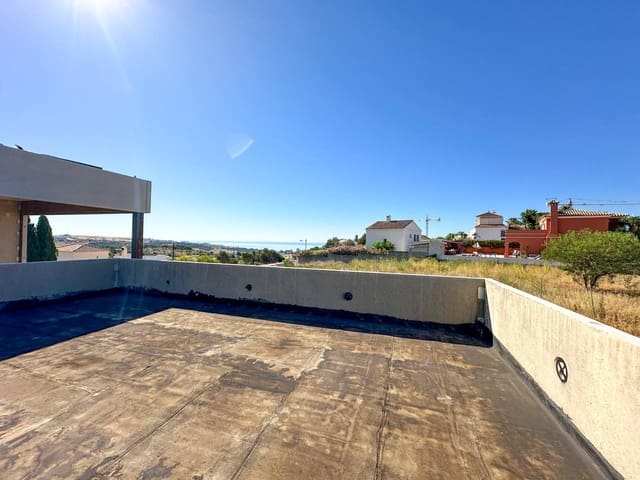 3 quarto Moradia para venda em Valle Romano Golf, Estepona com piscina garagem - 1 200 000 € (Ref: 8723390)