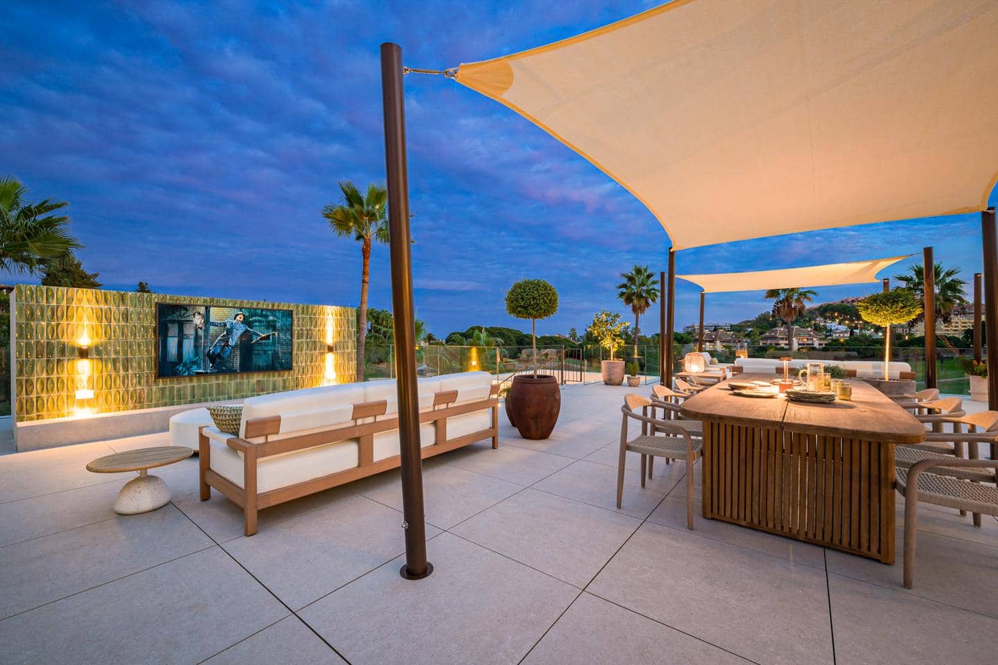 4 sypialnia Willa na sprzedaż w Marbella z basenem garażem - 5 975 000 € (Ref: 8859906)