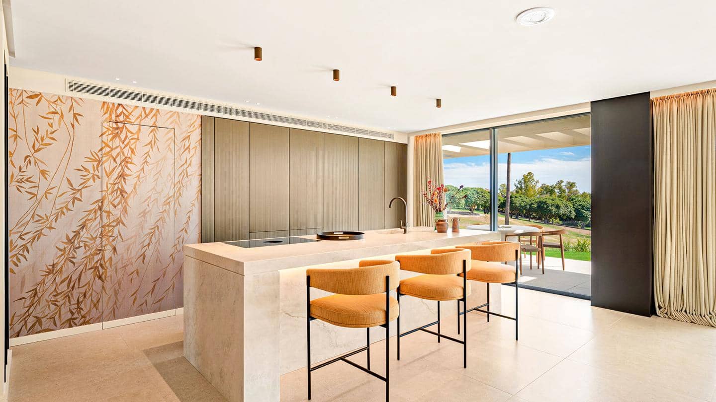 4 sypialnia Willa na sprzedaż w Marbella z basenem garażem - 5 975 000 € (Ref: 8859906)